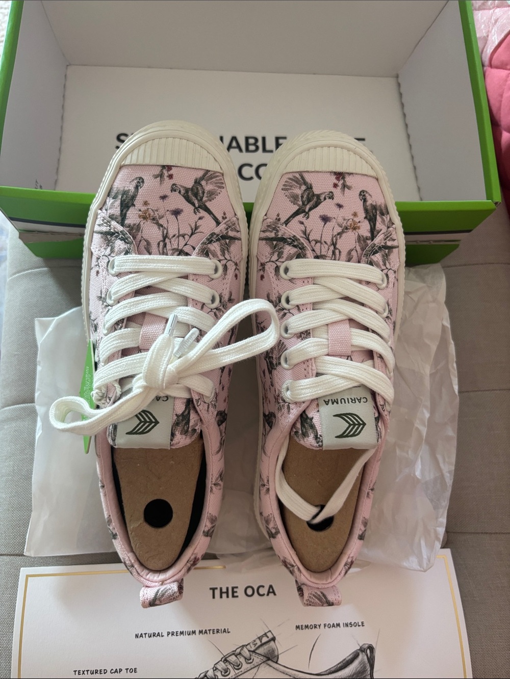 Cariuma Pink Floral Canvas Low-Top Sneakers